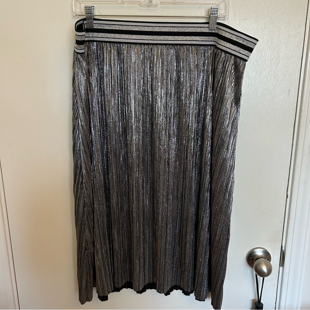 AVA + VIV  crinkled silver stretch skirt 1X